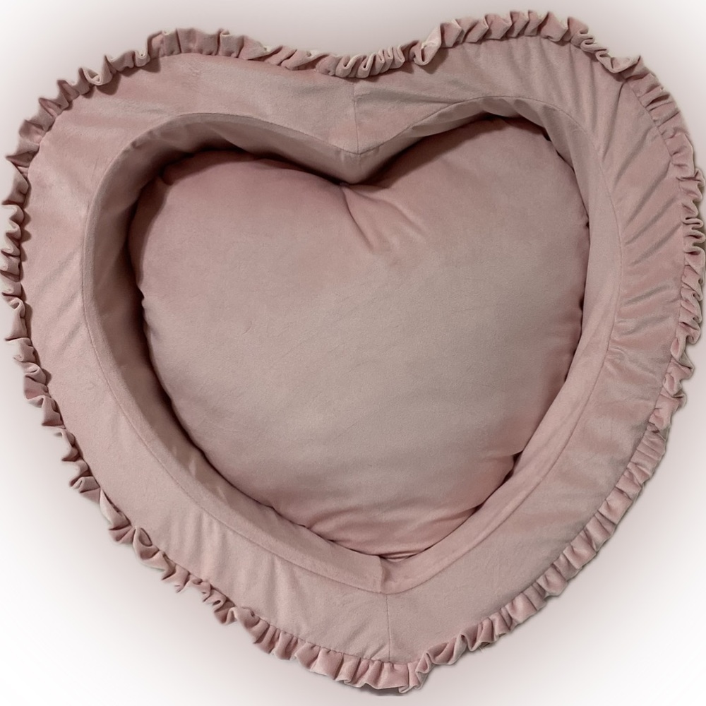 Cupcakes and Cashmere pet bed